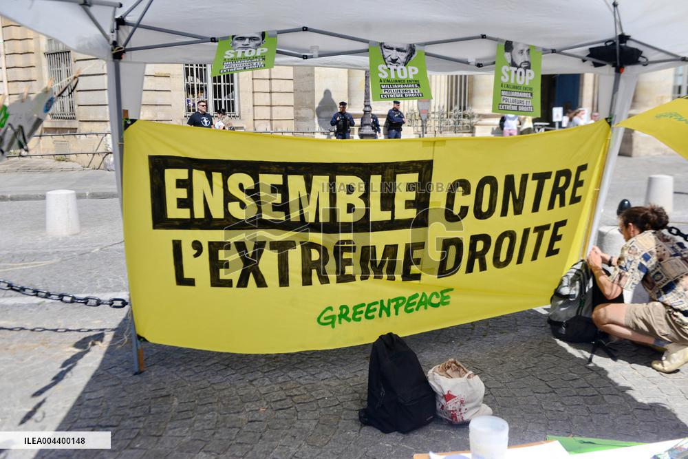 Anti-Fascist Village Opposes Far Right Demonstration - Paris