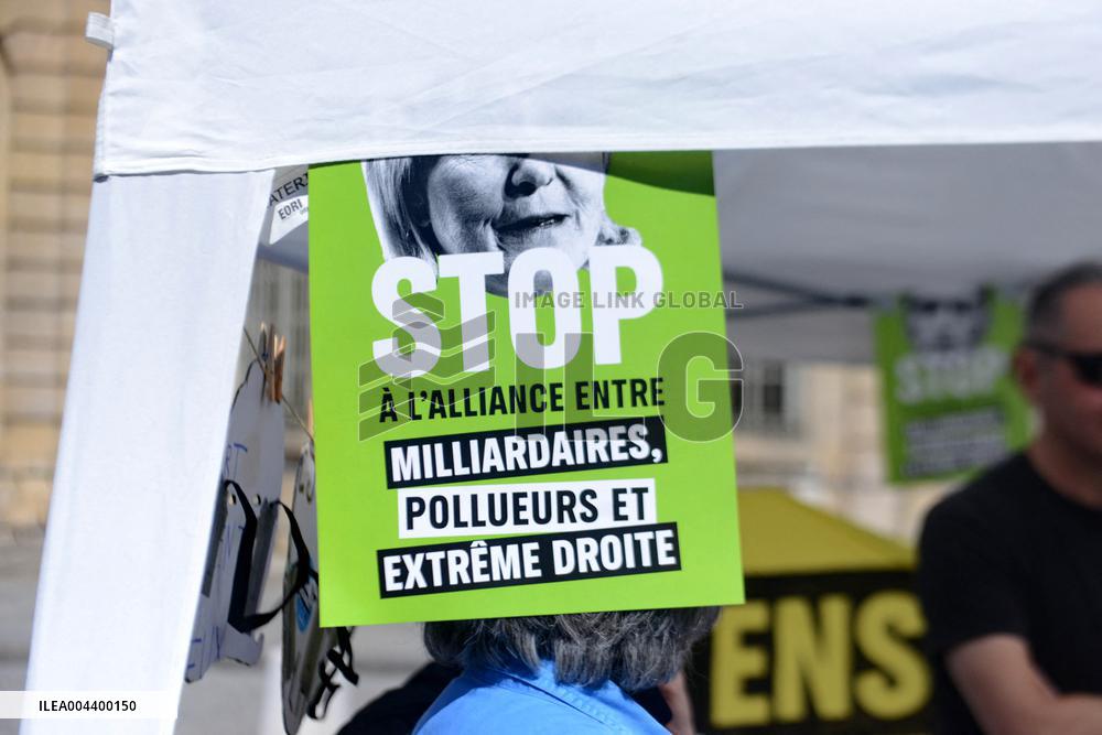 Anti-Fascist Village Opposes Far Right Demonstration - Paris