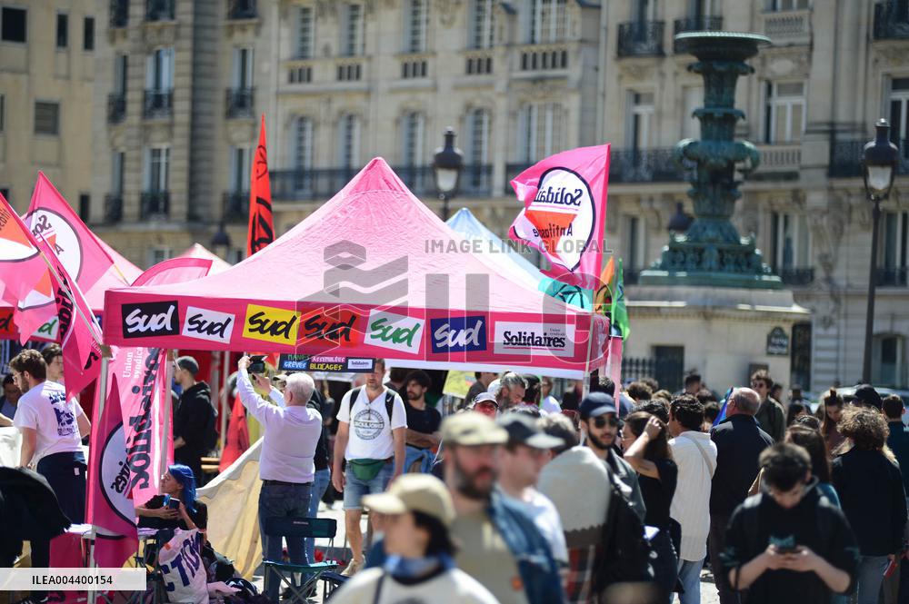 Anti-Fascist Village Opposes Far Right Demonstration - Paris