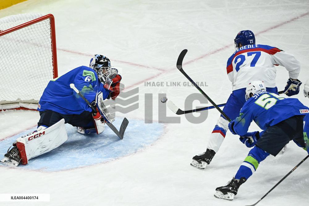 ICE HOCKEY WC SLOVAKIA-SLOVENIA