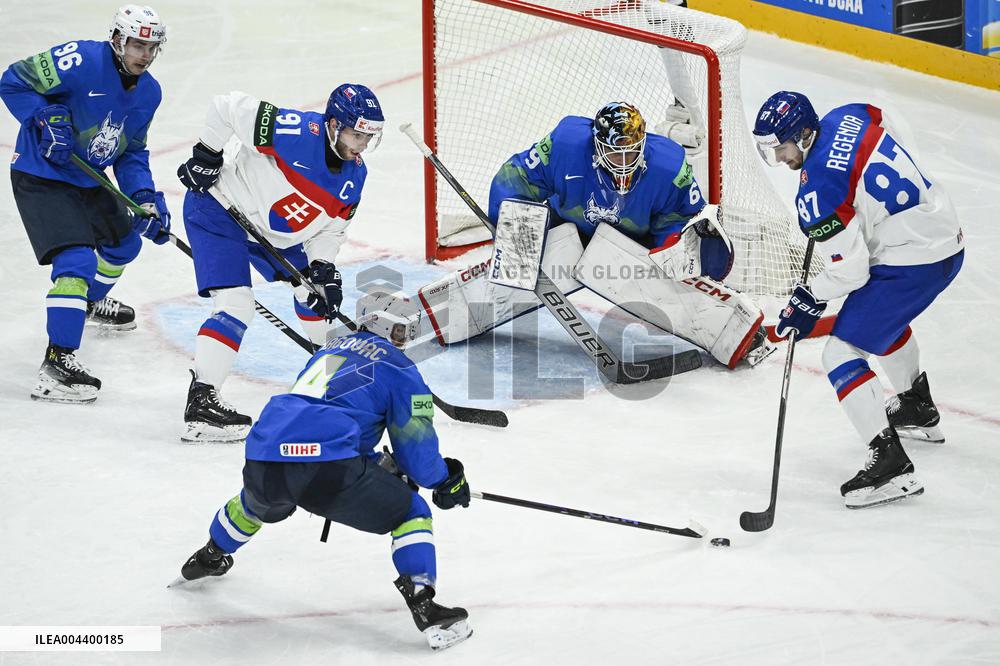 ICE HOCKEY WC SLOVAKIA-SLOVENIA