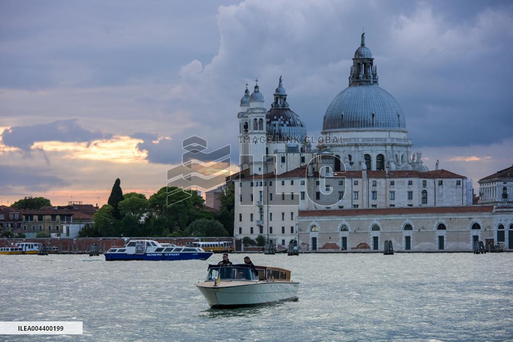 Rachida Dati Visits International Architecture Exhibition - Venise