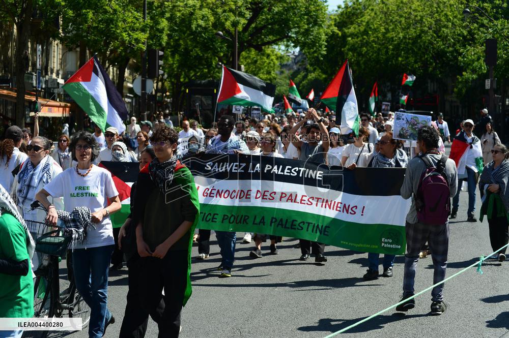 Demonstration for Gaza in Paris