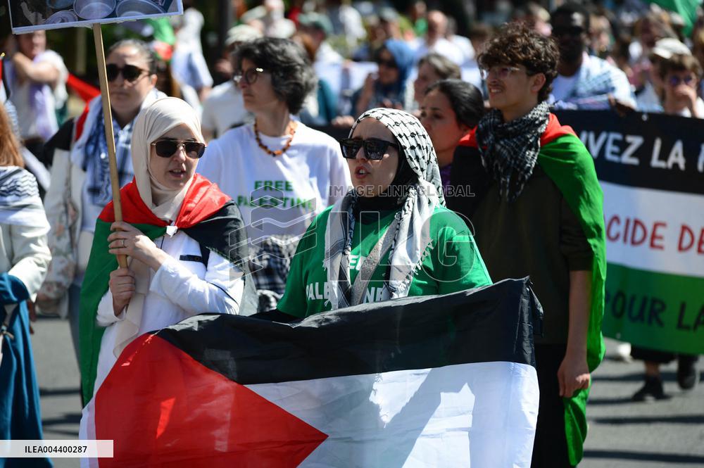 Demonstration for Gaza in Paris