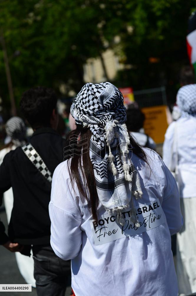 Demonstration for Gaza in Paris