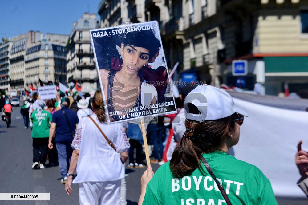 Demonstration for Gaza in Paris