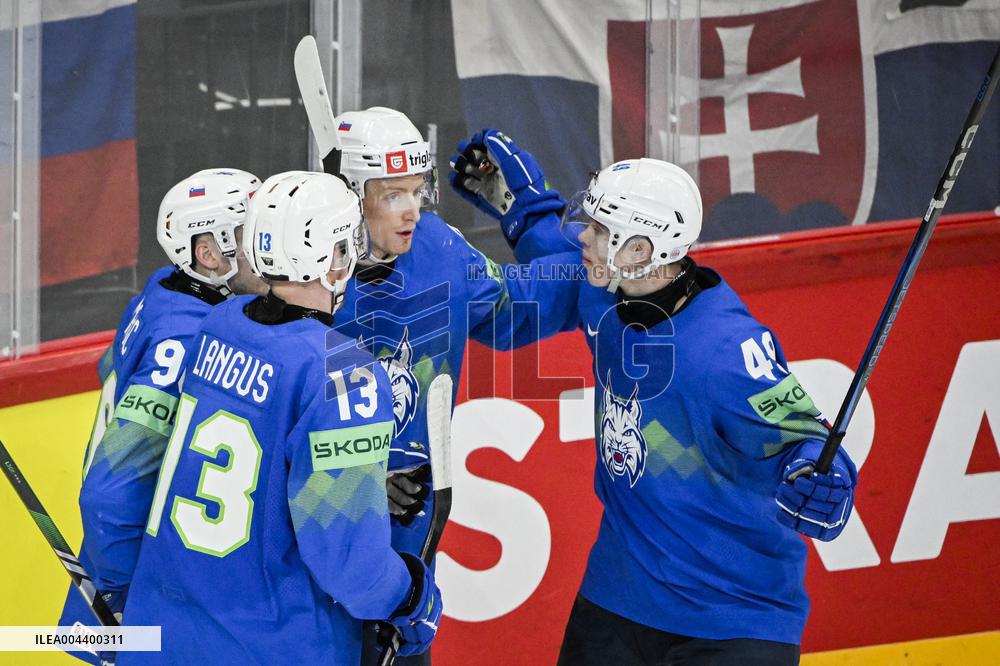 ICE HOCKEY WC SLOVAKIA-SLOVENIA