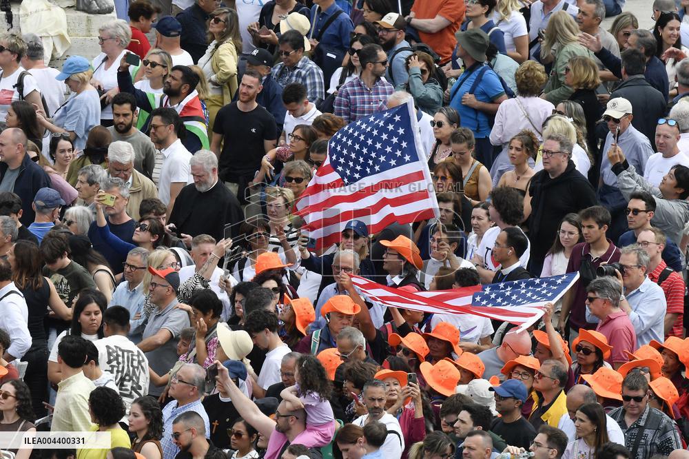 Pope Leo XIV Leads His First Regina Caeli Prayer - Vatican