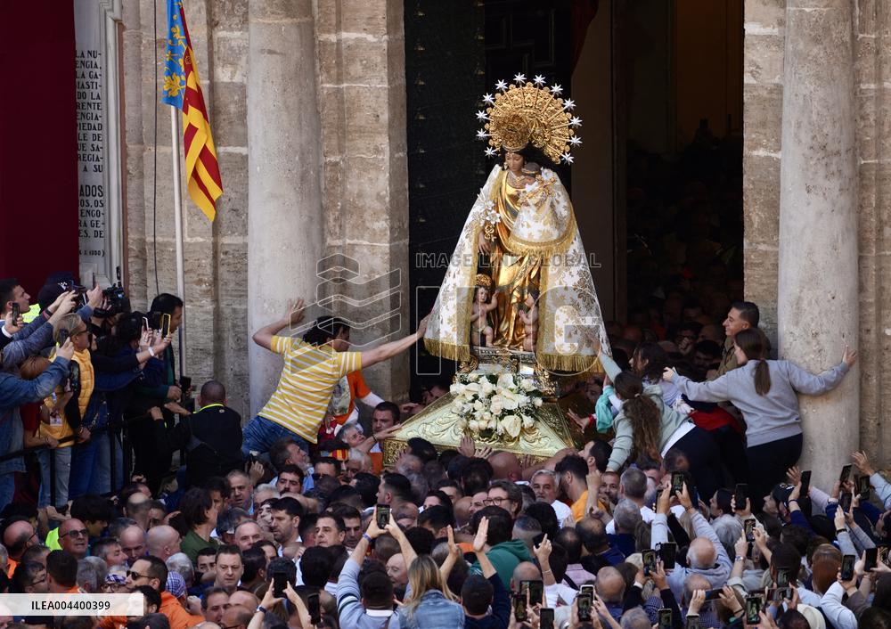 Transfer of The Pilgrim Image of Our Lady of The Forsaken in Valencia