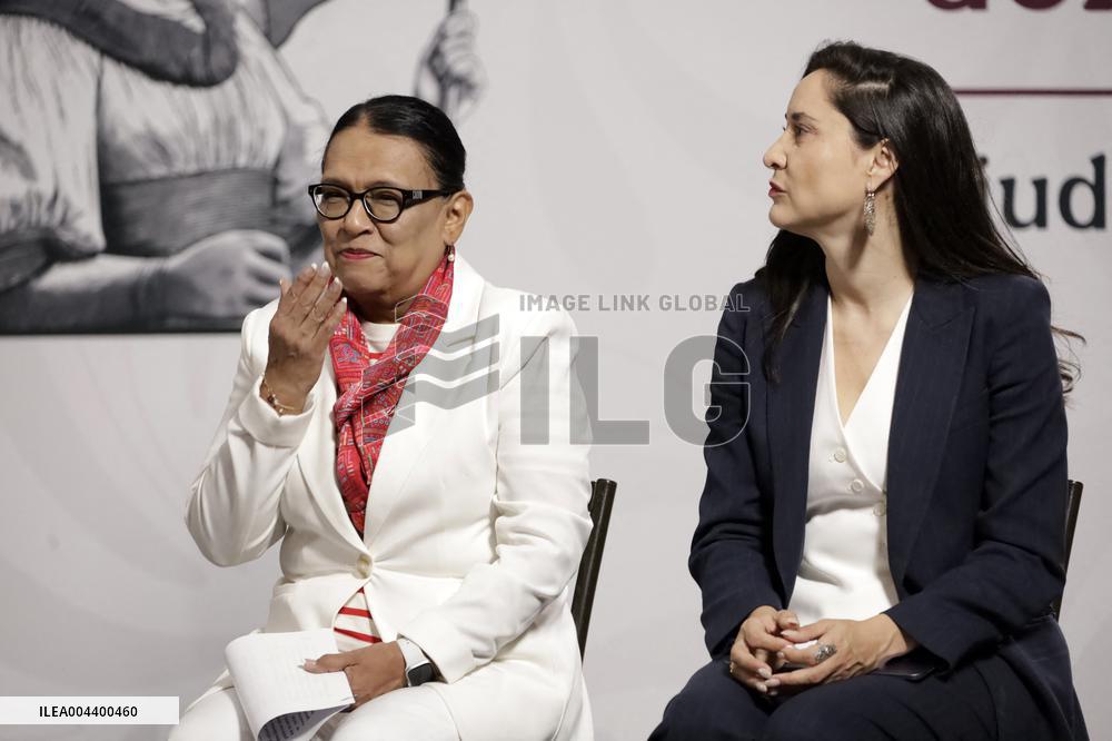 Mexico’s President Claudia Sheinbaum Holds Briefing