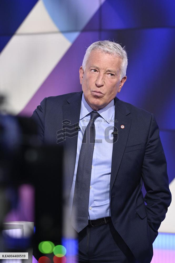 Philippe Ballard On Dimanche En Politique - Paris