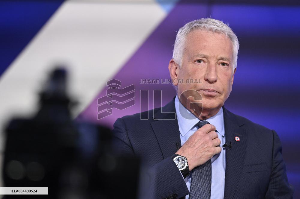 Philippe Ballard On Dimanche En Politique - Paris