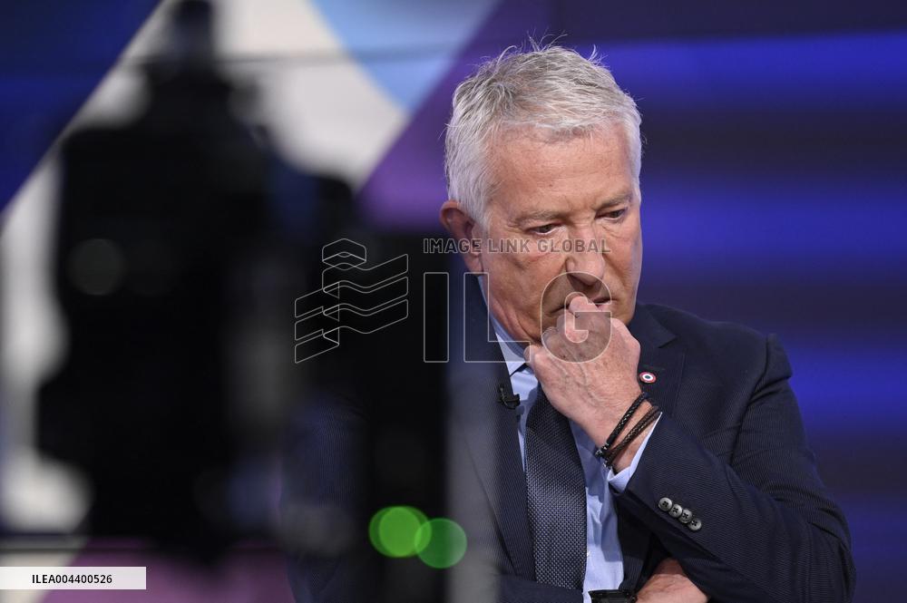 Philippe Ballard On Dimanche En Politique - Paris