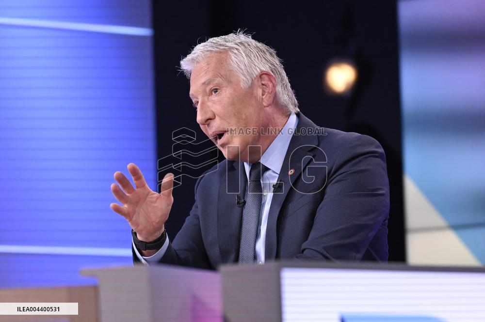 Philippe Ballard On Dimanche En Politique - Paris