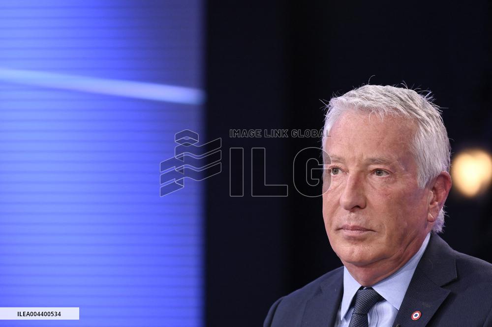 Philippe Ballard On Dimanche En Politique - Paris