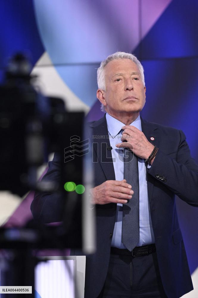 Philippe Ballard On Dimanche En Politique - Paris