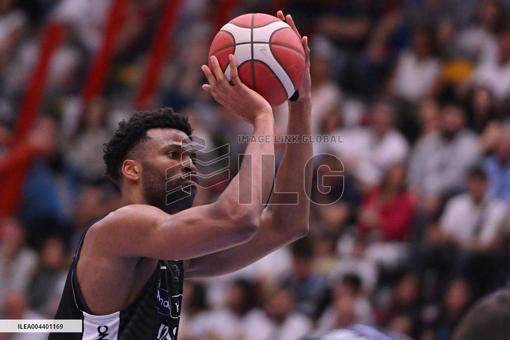 BASKET - Serie A - Napolibasket vs Dolomiti Energia Trentino