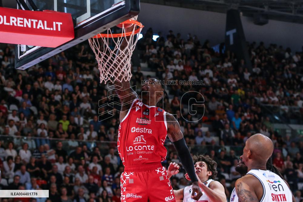 BASKET - Serie A - Unahotels Reggio Emilia vs Estra Pistoia