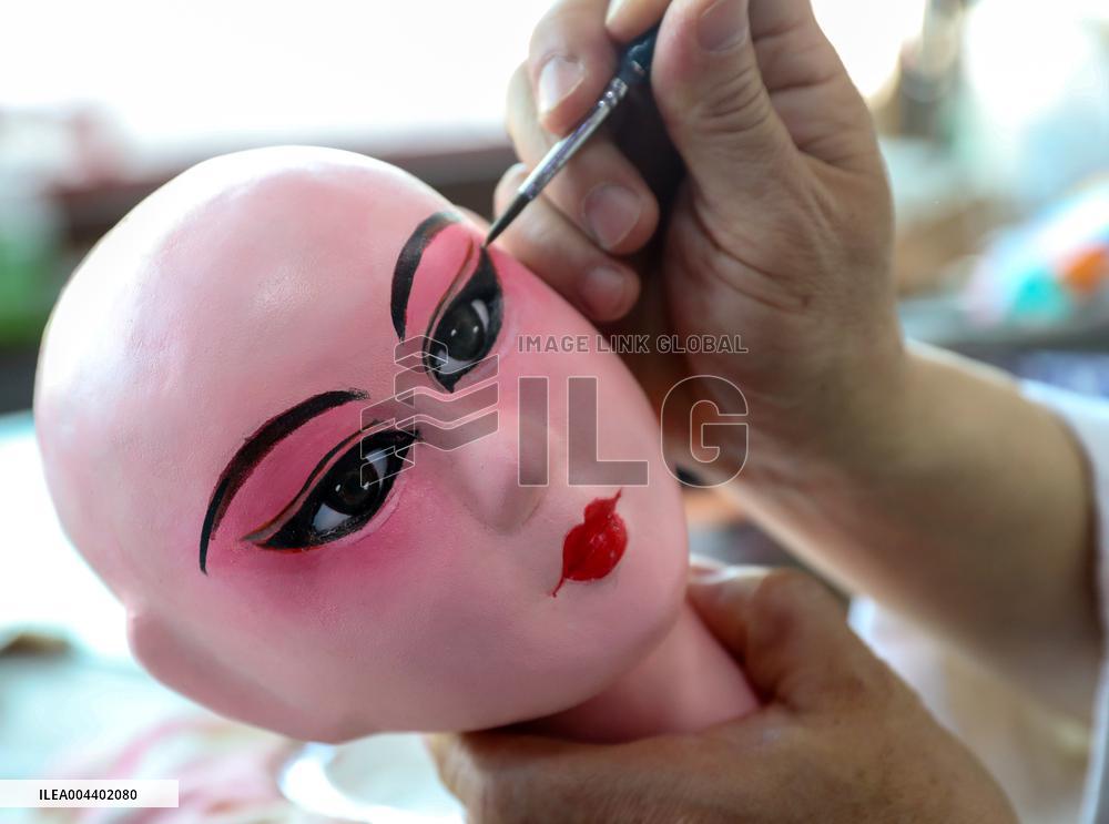 Millennium Puppet Art