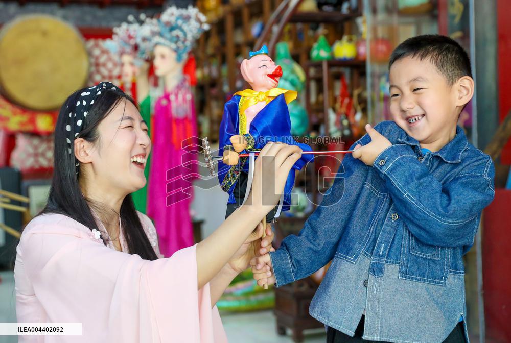 Millennium Puppet Art