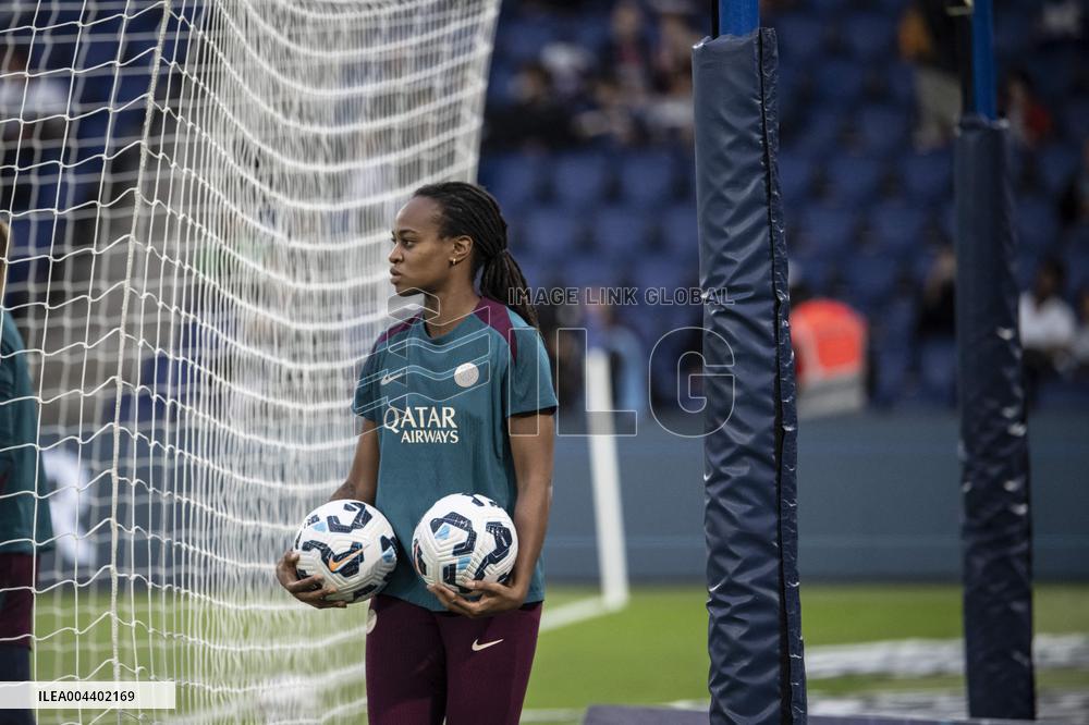 Ligue Feminine Semi Final Match - PSG v Paris FC - Paris