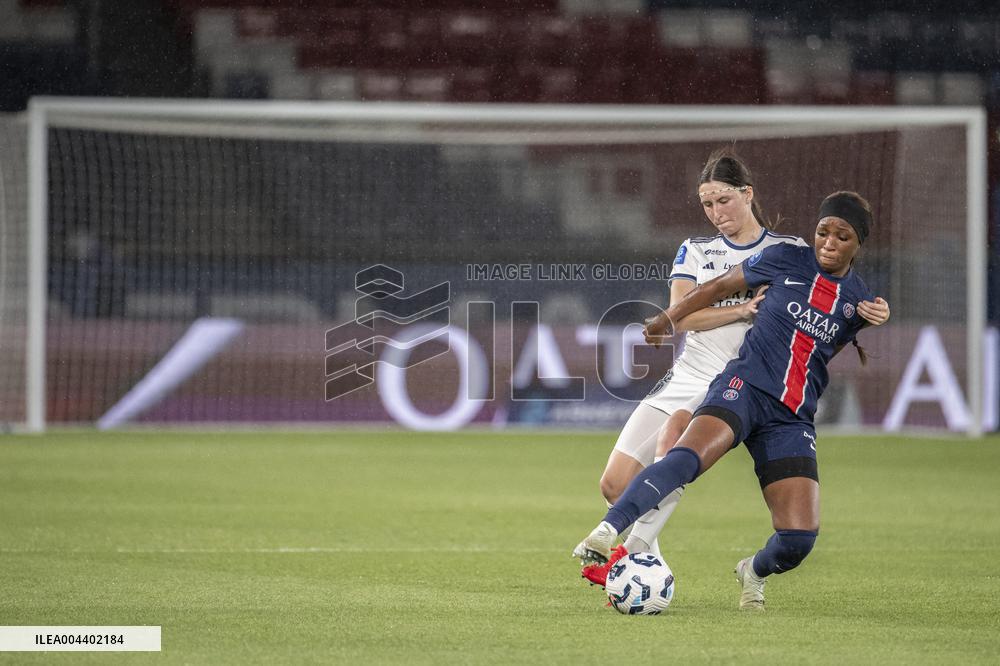 Ligue Feminine Semi Final Match - PSG v Paris FC - Paris