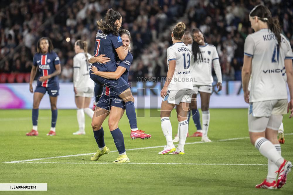 Ligue Feminine Semi Final Match - PSG v Paris FC - Paris