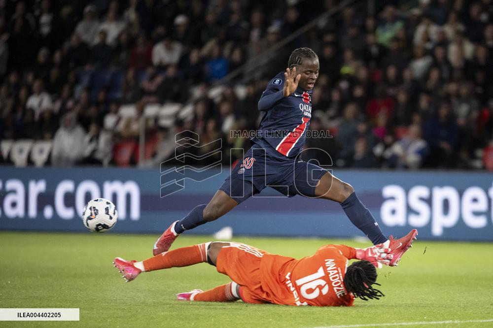 Ligue Feminine Semi Final Match - PSG v Paris FC - Paris