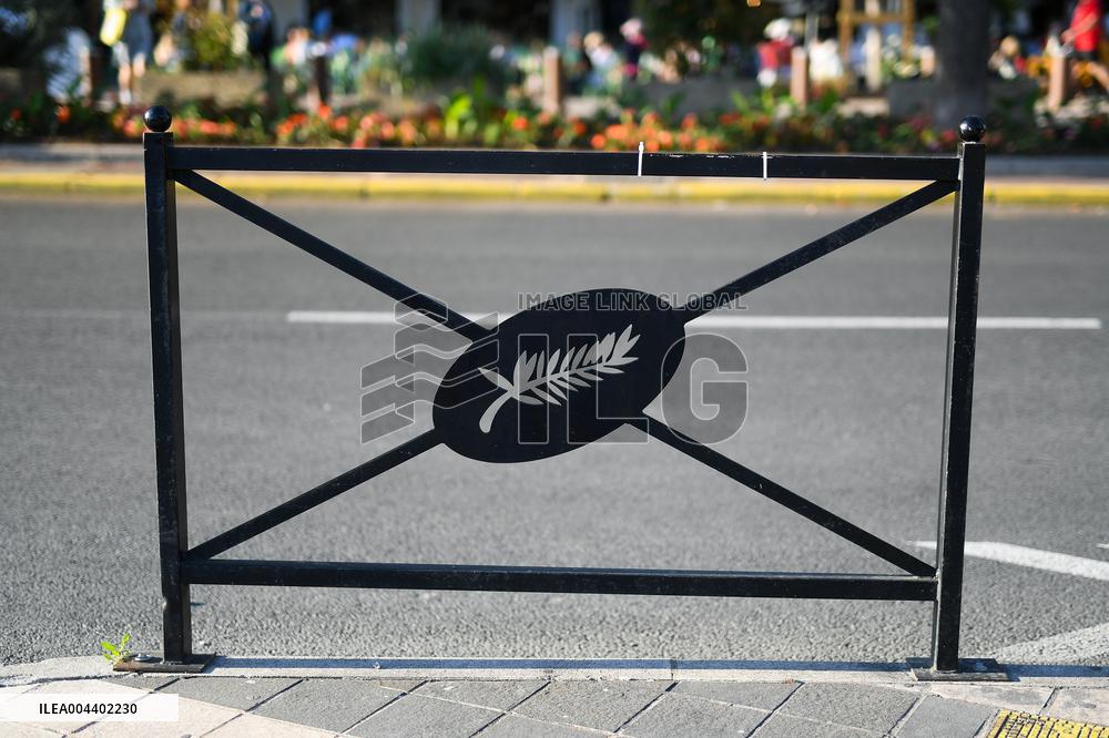 Cannes - Illustration On The Croisette