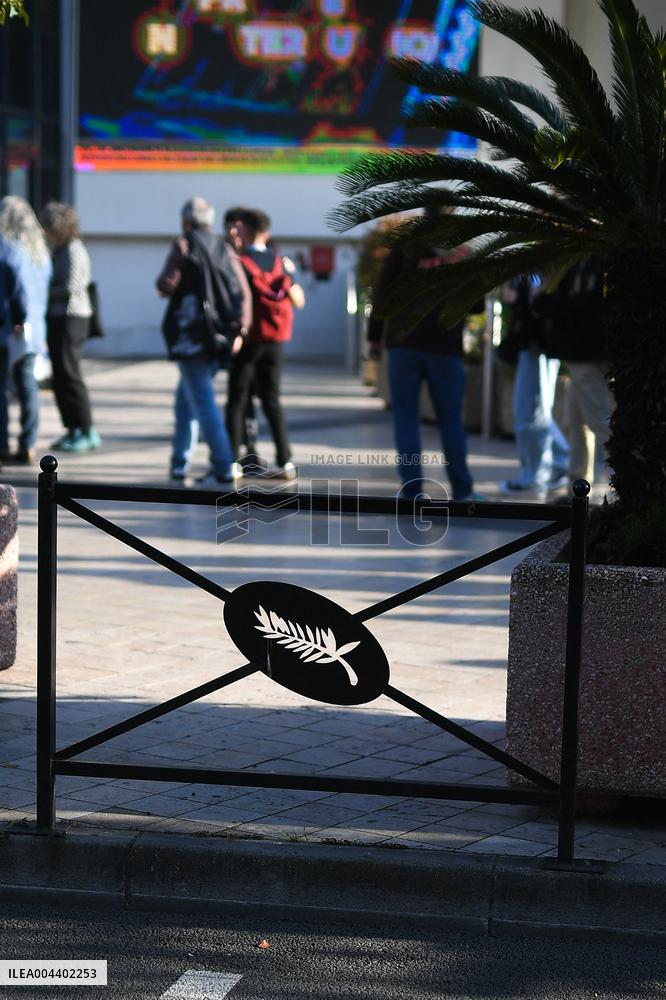 Cannes - Illustration On The Croisette