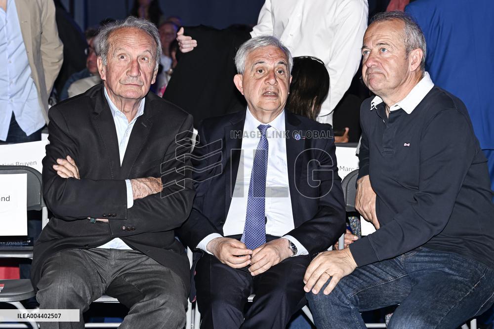 Bruno Retailleau At End-Of-Campaign Meeting - Boulogne-Billancourt