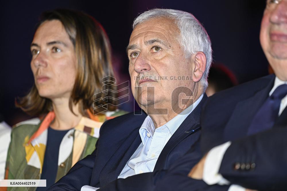 Bruno Retailleau At End-Of-Campaign Meeting - Boulogne-Billancourt