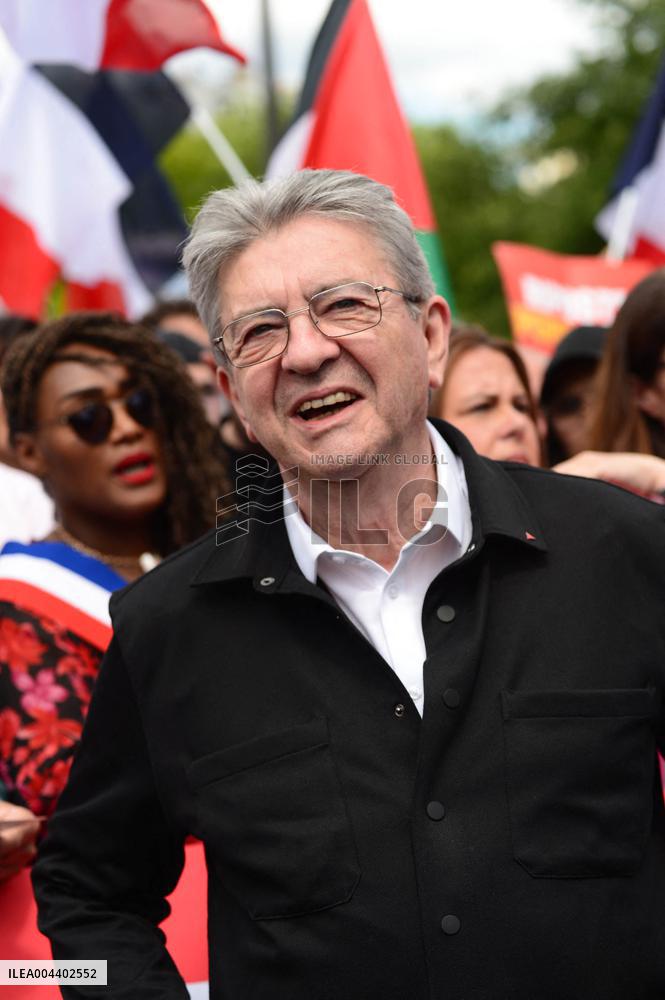 Jean-Luc Melenchon Joins March Against Islamophobia - Paris