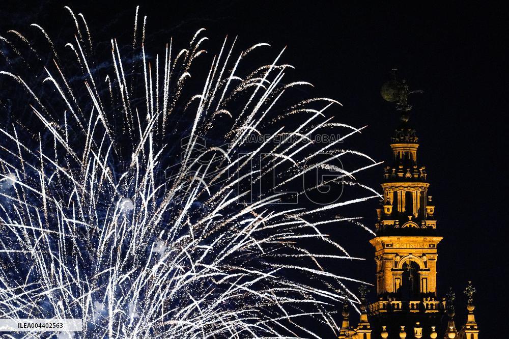 Fireworks Close the April Fair 2025 - Seville