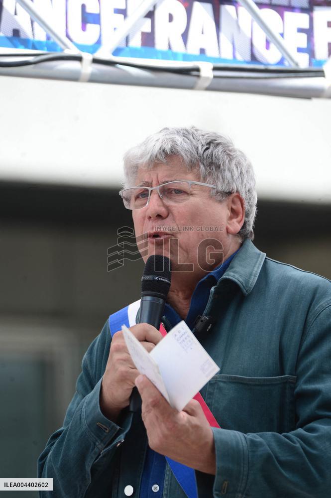 Jean-Luc Melenchon Joins March Against Islamophobia - Paris