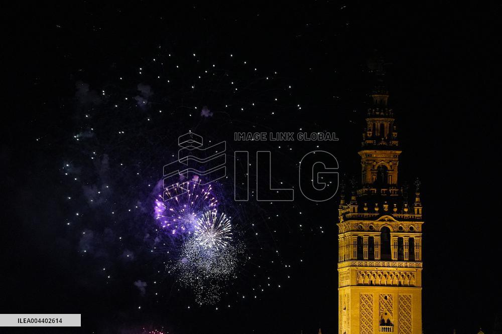 Fireworks Close the April Fair 2025 - Seville