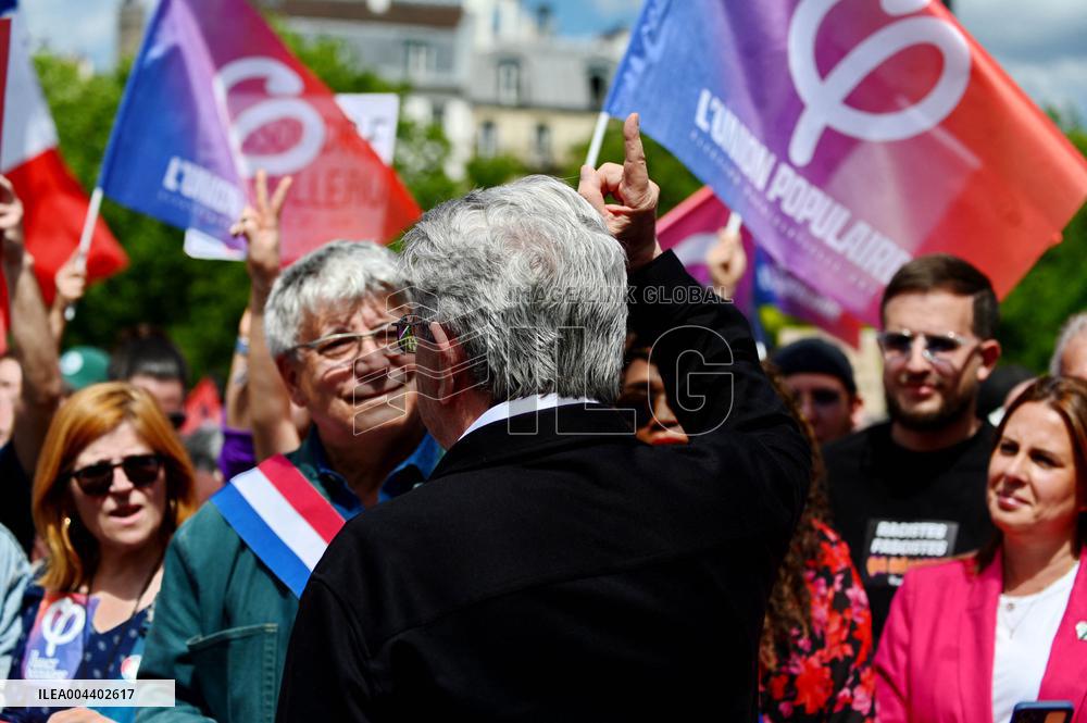 Jean-Luc Melenchon Joins March Against Islamophobia - Paris
