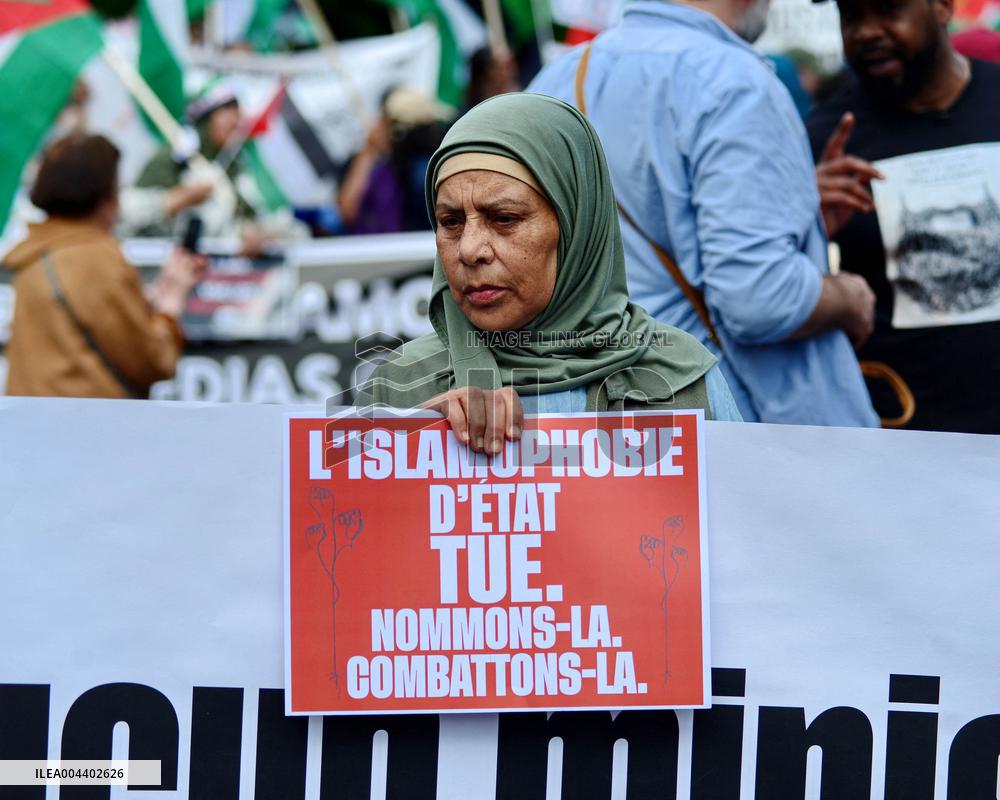 Jean-Luc Melenchon Joins March Against Islamophobia - Paris