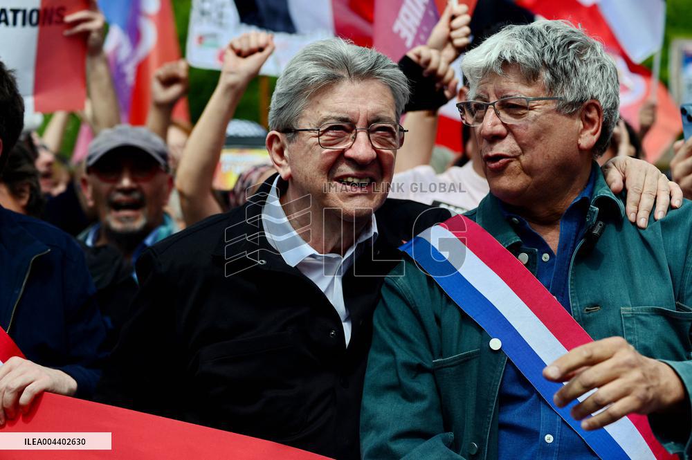 Jean-Luc Melenchon Joins March Against Islamophobia - Paris