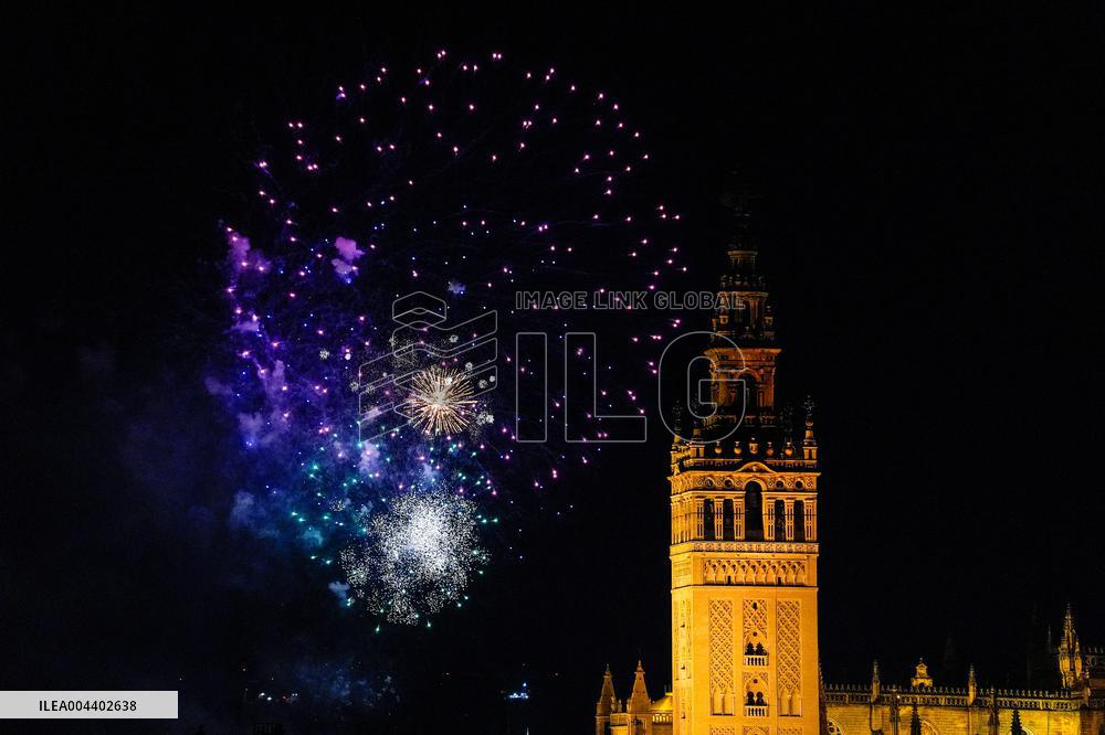 Fireworks Close the April Fair 2025 - Seville