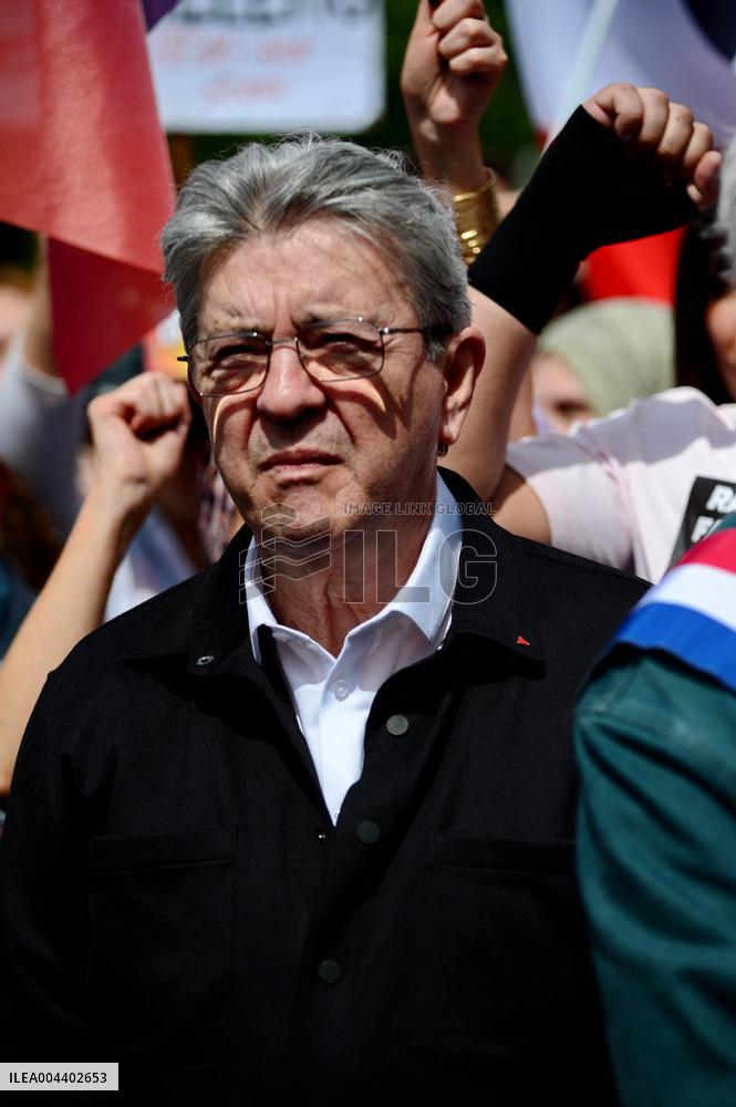 Jean-Luc Melenchon Joins March Against Islamophobia - Paris
