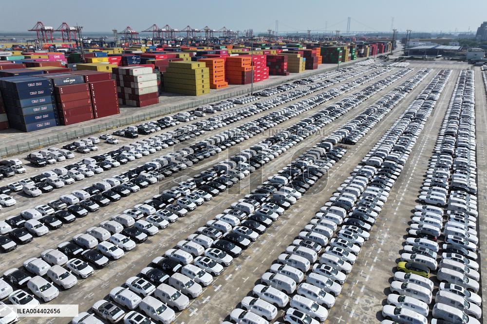 China April Vehicles Export
