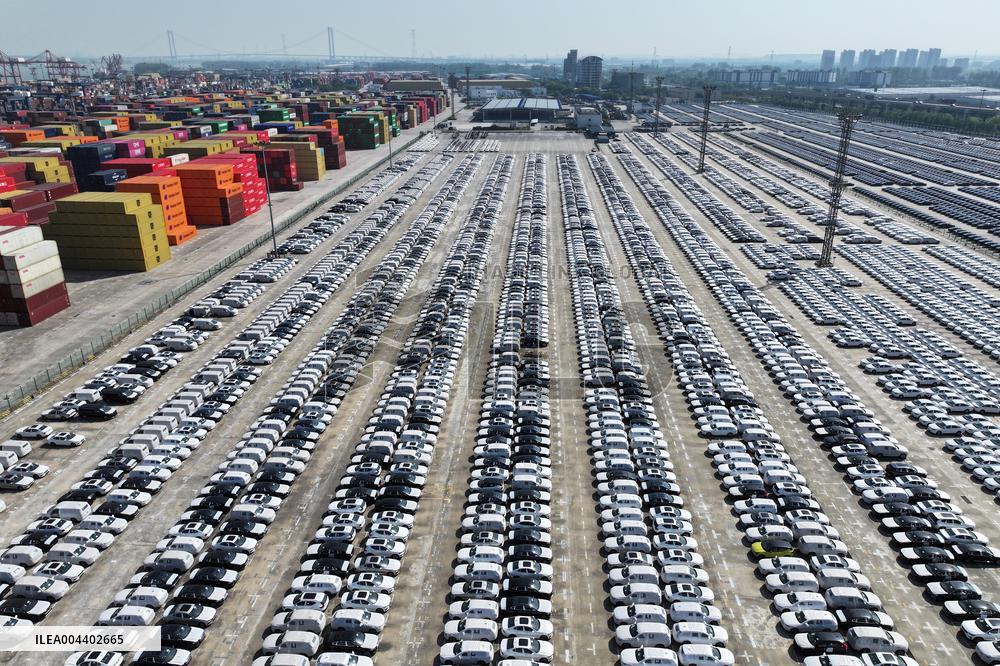 China April Vehicles Export