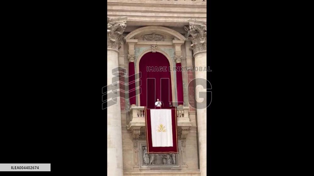 Vatican: Thousands Gather for Pope Leo XIV’s First Regina Caeli Prayers 2