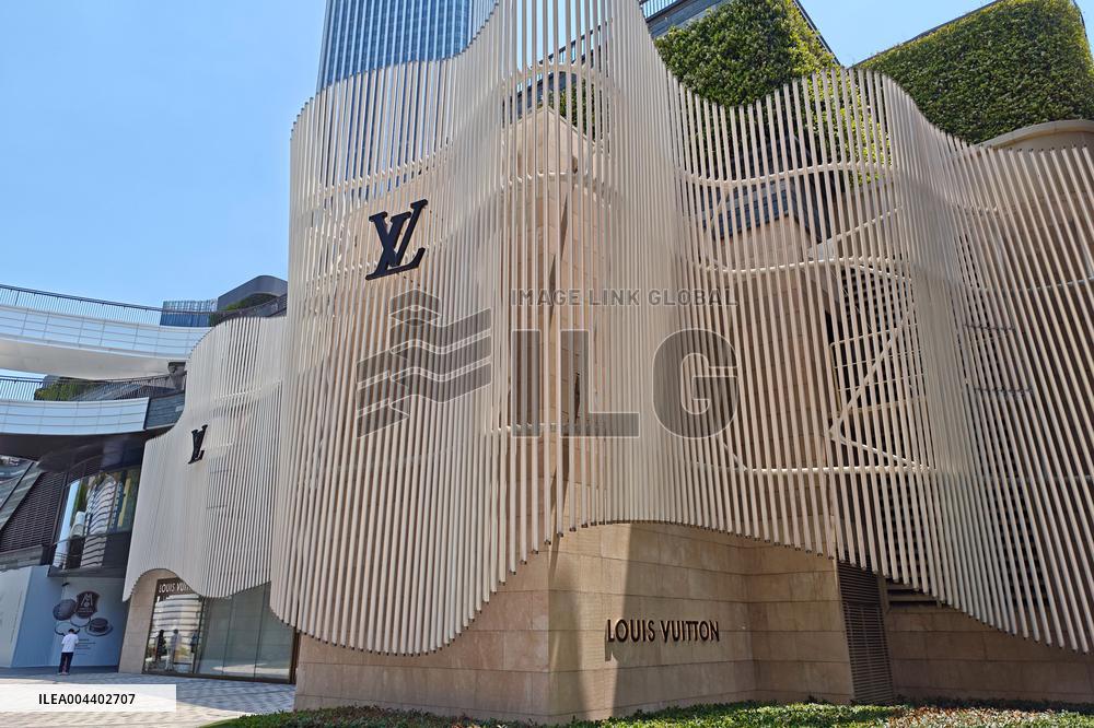 Louis Vuitton Store