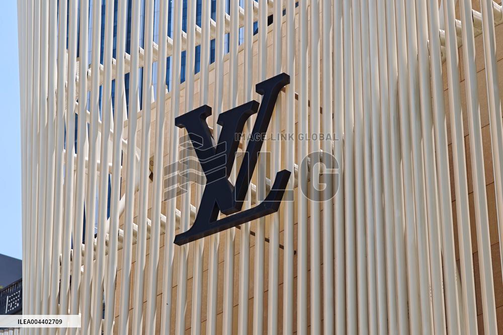 Louis Vuitton Store