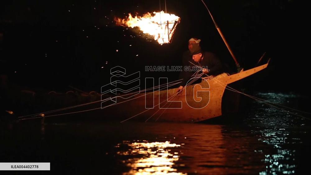 [Breaking News]Opening of cormorant fishing season in central Japan