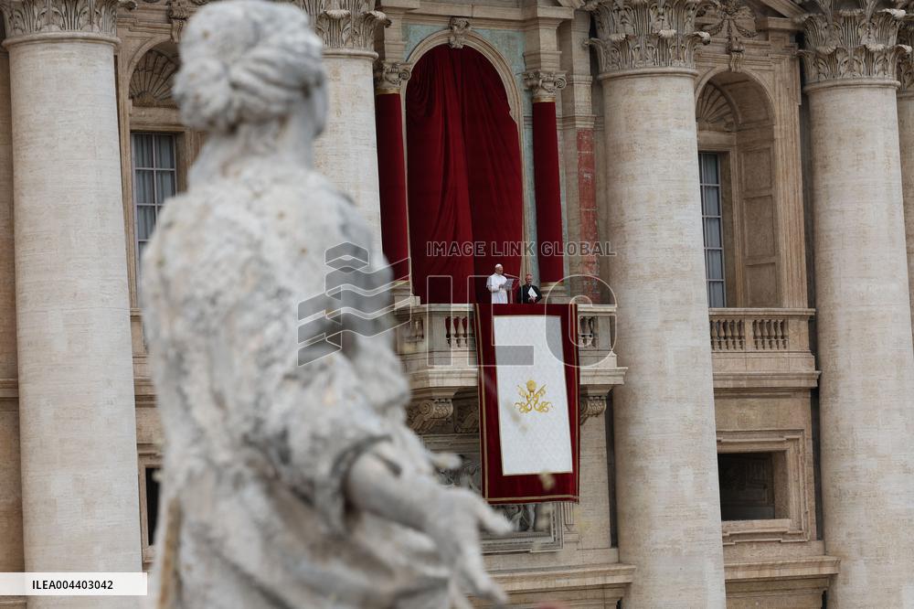 Pope Leo XIV Leads His First Regina Caeli Prayer - Vatican
