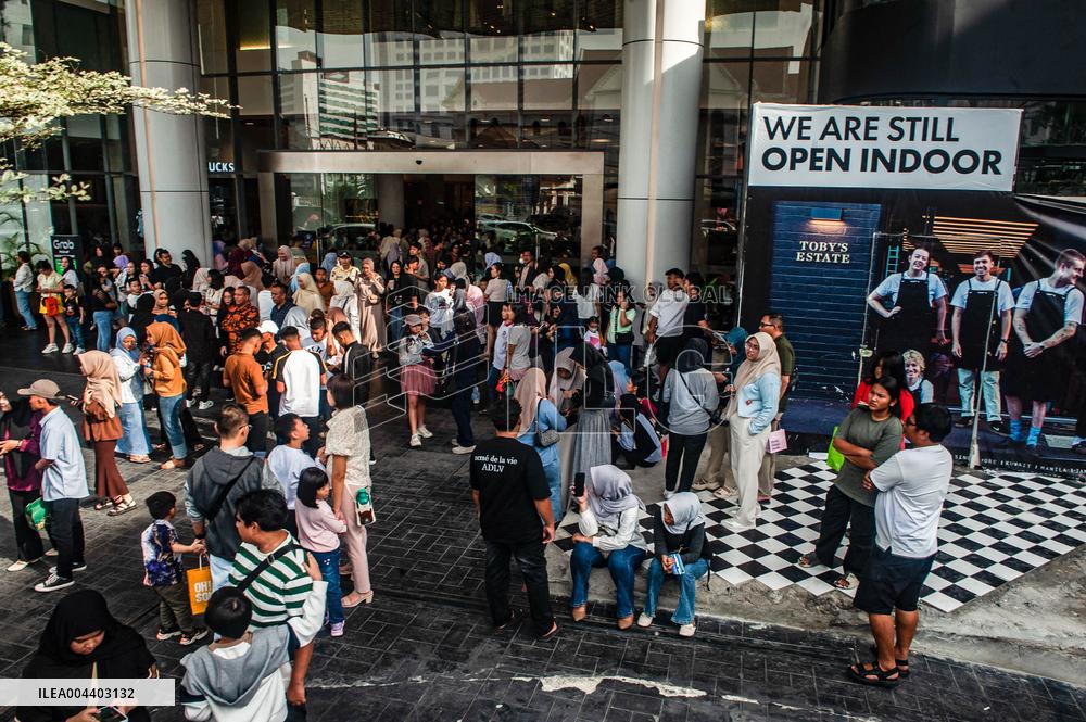 Indonesia's Hits By Earthquake M6.2