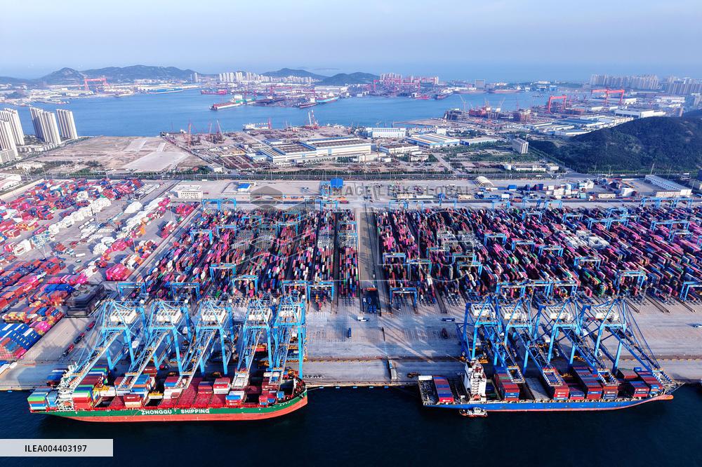 Port Container Trade